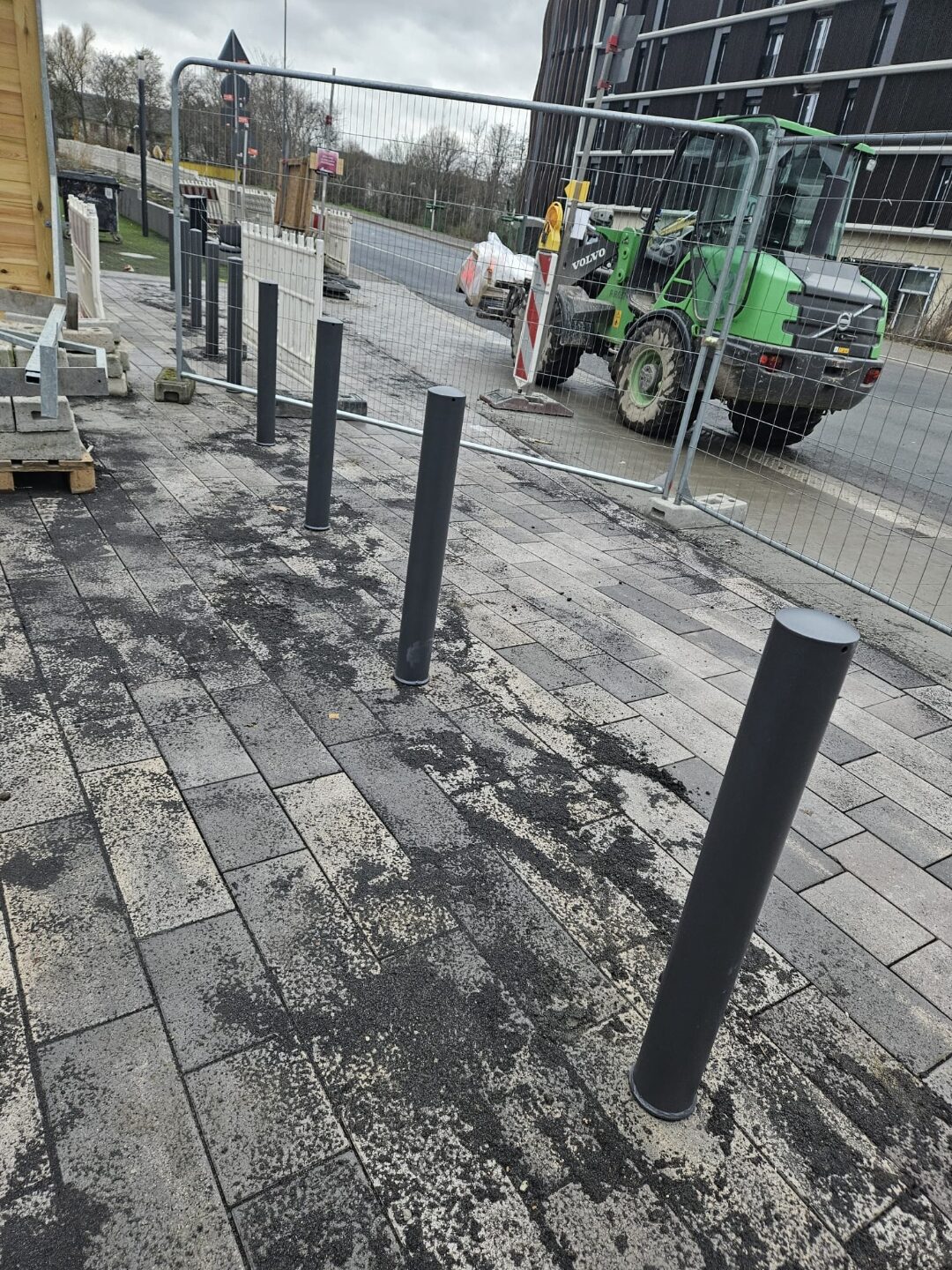 Pflasterarbeiten und Pollerinstallation – SAAN GmbH Bochum